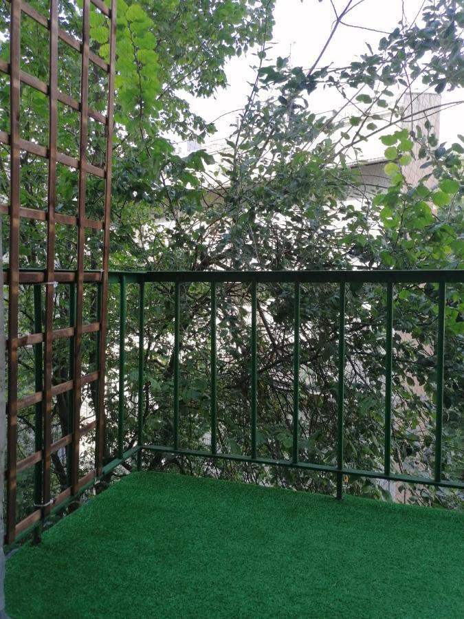Old Cracow Apartment Mazowiecka 11 Krakow Luaran gambar